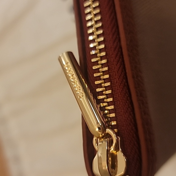 Cuyana Mini Canvas and Leather Tan and Deep Red Pouch with Gold Zipper - Picture 7 of 8